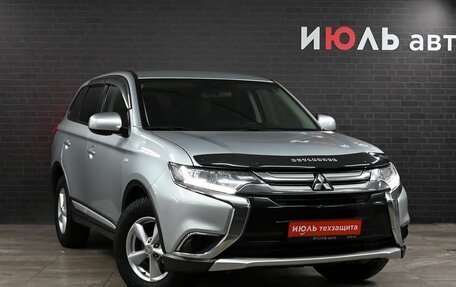 Mitsubishi Outlander III рестайлинг 3, 2018 год, 1 891 000 рублей, 3 фотография