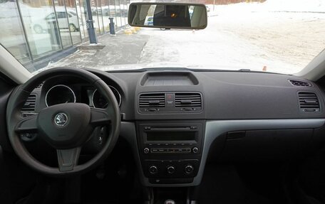 Skoda Yeti I рестайлинг, 2014 год, 1 353 000 рублей, 17 фотография