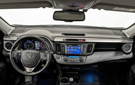 Toyota RAV4, 2017 год, 2 395 000 рублей, 14 фотография