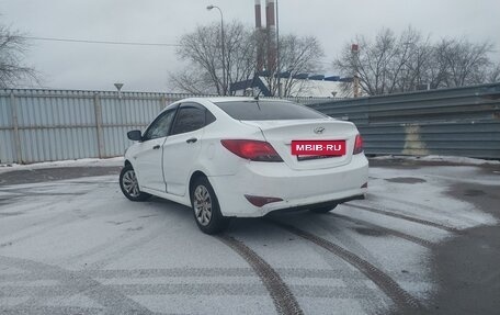 Hyundai Solaris II рестайлинг, 2014 год, 600 000 рублей, 3 фотография