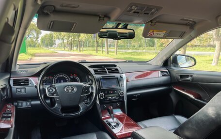 Toyota Camry, 2014 год, 1 730 000 рублей, 10 фотография