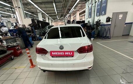 Volkswagen Jetta VI, 2014 год, 997 000 рублей, 10 фотография