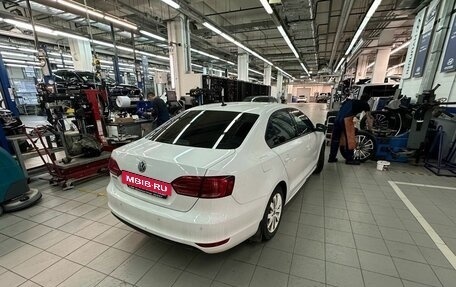 Volkswagen Jetta VI, 2014 год, 997 000 рублей, 3 фотография