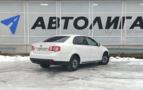 Volkswagen Jetta VI, 2009 год, 699 000 рублей, 2 фотография