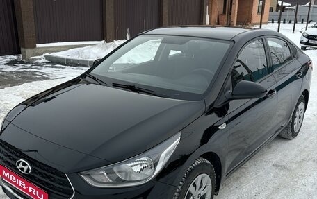 Hyundai Solaris II рестайлинг, 2019 год, 1 350 000 рублей, 8 фотография