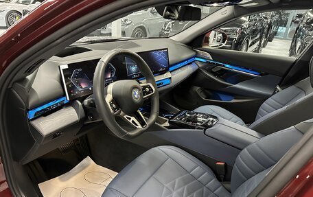 BMW 5 серия, 2024 год, 10 399 000 рублей, 14 фотография