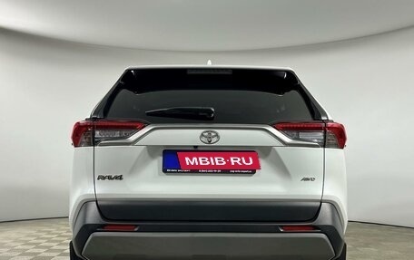 Toyota RAV4, 2021 год, 4 199 000 рублей, 5 фотография