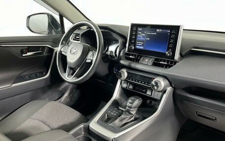 Toyota RAV4, 2021 год, 4 199 000 рублей, 13 фотография