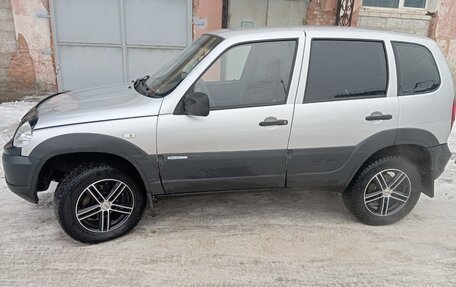 Chevrolet Niva I рестайлинг, 2011 год, 550 000 рублей, 5 фотография