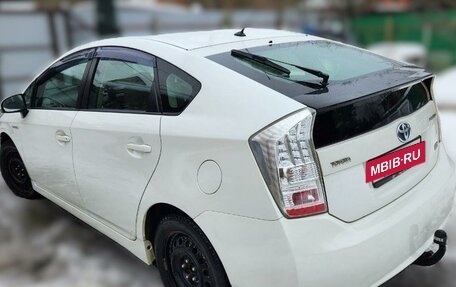 Toyota Prius, 2010 год, 1 100 000 рублей, 4 фотография