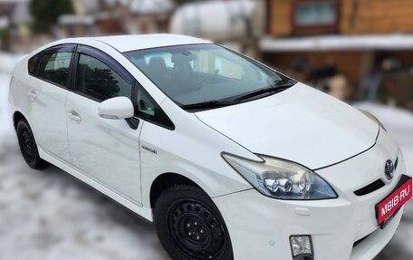 Toyota Prius, 2010 год, 1 100 000 рублей, 2 фотография