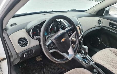 Chevrolet Cruze II, 2014 год, 1 100 000 рублей, 6 фотография