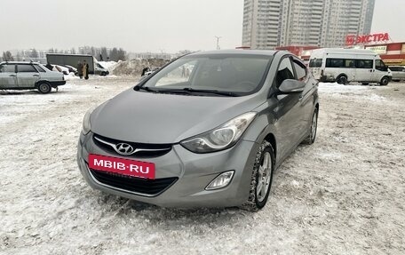 Hyundai Avante, 2011 год, 840 000 рублей, 2 фотография