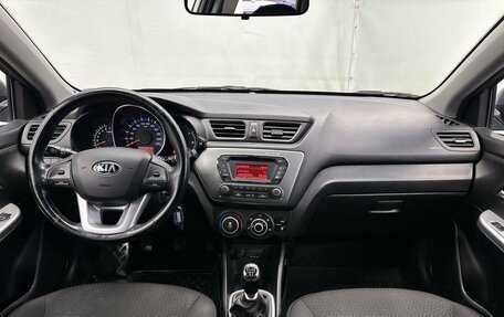 KIA Rio III рестайлинг, 2014 год, 940 000 рублей, 14 фотография