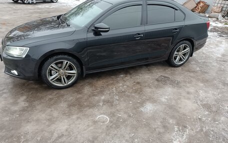 Volkswagen Jetta VI, 2014 год, 1 025 000 рублей, 6 фотография