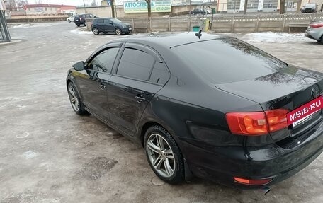 Volkswagen Jetta VI, 2014 год, 1 025 000 рублей, 5 фотография