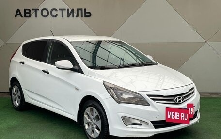 Hyundai Solaris II рестайлинг, 2015 год, 780 000 рублей, 2 фотография