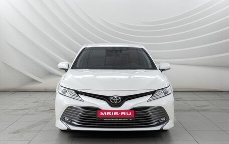 Toyota Camry, 2019 год, 3 038 000 рублей, 2 фотография