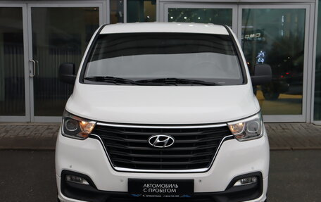 Hyundai H-1 II рестайлинг, 2018 год, 2 750 000 рублей, 8 фотография