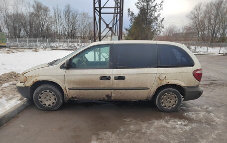 Chrysler Voyager IV, 2001 год, 300 000 рублей, 2 фотография