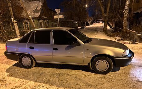 Daewoo Nexia I рестайлинг, 2002 год, 255 000 рублей, 4 фотография