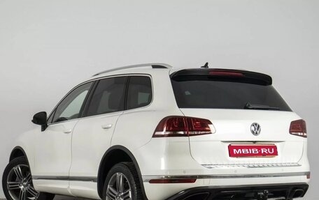 Volkswagen Touareg III, 2016 год, 2 990 000 рублей, 1 фотография