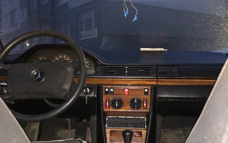 Mercedes-Benz W124, 1991 год, 110 000 рублей, 2 фотография