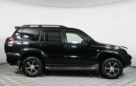 Toyota Land Cruiser Prado 120 рестайлинг, 2006 год, 2 037 000 рублей, 4 фотография