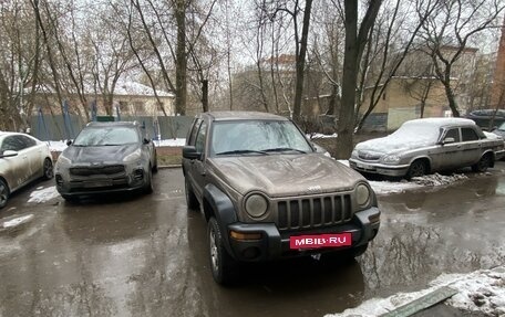 Jeep Liberty (North America) I, 2002 год, 450 000 рублей, 2 фотография