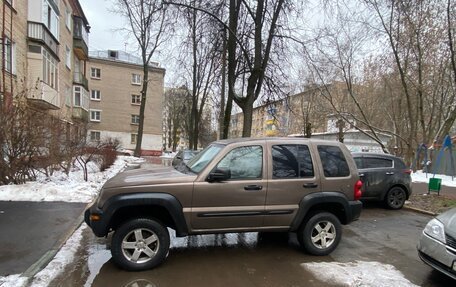 Jeep Liberty (North America) I, 2002 год, 450 000 рублей, 6 фотография