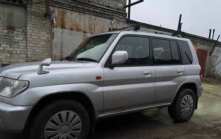 Mitsubishi Pajero iO, 2002 год, 650 000 рублей, 3 фотография