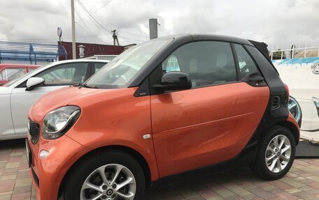 Smart Fortwo III, 2016 год, 1 425 000 рублей, 2 фотография