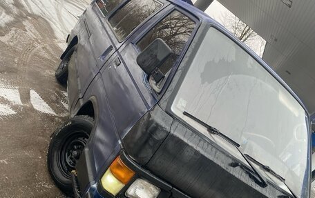 Toyota HiAce H50 H60 H70, 1989 год, 280 000 рублей, 4 фотография