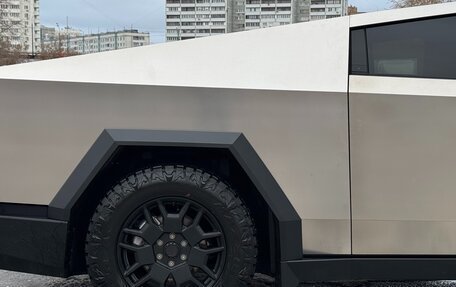 Tesla Cybertruck, 2024 год, 35 400 000 рублей, 13 фотография