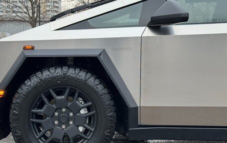 Tesla Cybertruck, 2024 год, 35 400 000 рублей, 11 фотография