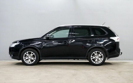 Mitsubishi Outlander III рестайлинг 3, 2014 год, 1 290 000 рублей, 4 фотография