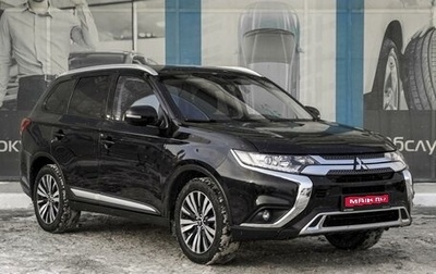 Mitsubishi Outlander III рестайлинг 3, 2019 год, 2 419 000 рублей, 1 фотография