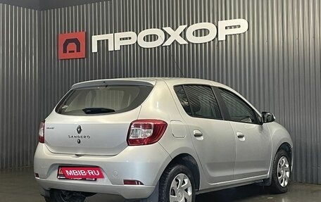 Renault Sandero II рестайлинг, 2017 год, 867 000 рублей, 27 фотография