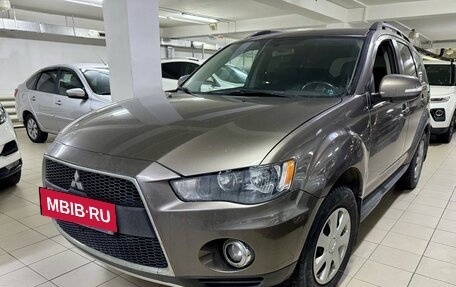 Mitsubishi Outlander III рестайлинг 3, 2011 год, 1 200 000 рублей, 2 фотография