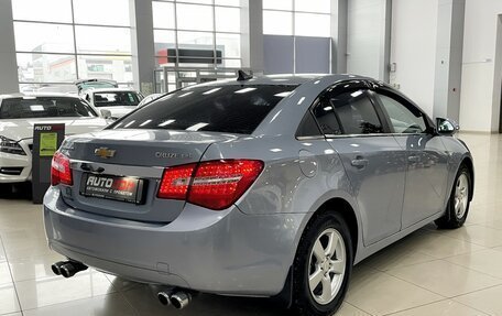 Chevrolet Cruze II, 2011 год, 747 000 рублей, 10 фотография