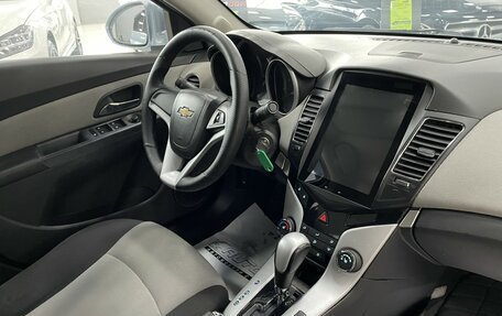 Chevrolet Cruze II, 2011 год, 747 000 рублей, 19 фотография