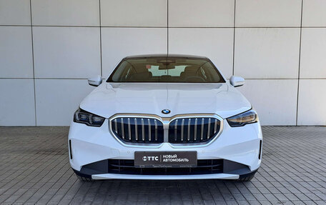 BMW 5 серия, 2023 год, 9 590 000 рублей, 2 фотография