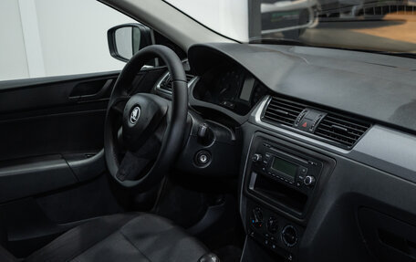 Skoda Rapid I, 2015 год, 915 000 рублей, 16 фотография