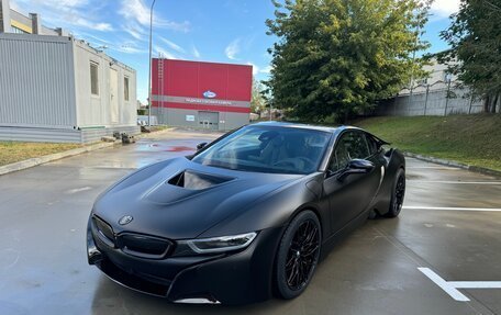 BMW i8 I рестайлинг, 2017 год, 7 200 000 рублей, 1 фотография