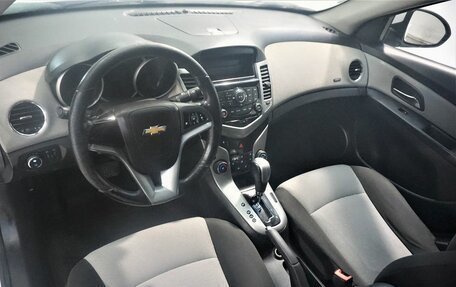 Chevrolet Cruze II, 2012 год, 679 800 рублей, 8 фотография