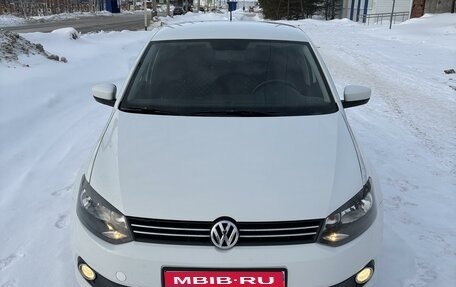 Volkswagen Polo VI (EU Market), 2014 год, 950 000 рублей, 1 фотография