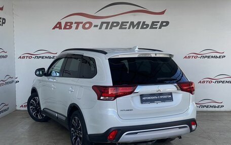 Mitsubishi Outlander III рестайлинг 3, 2021 год, 2 530 000 рублей, 7 фотография