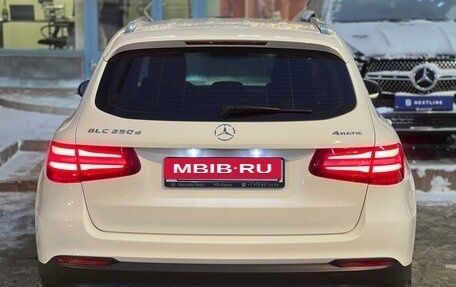 Mercedes-Benz GLC, 2017 год, 3 990 000 рублей, 7 фотография