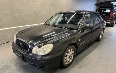 Hyundai Sonata IV рестайлинг, 2004 год, 750 000 рублей, 1 фотография