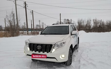 Toyota Land Cruiser Prado 150 рестайлинг 2, 2015 год, 3 800 000 рублей, 14 фотография